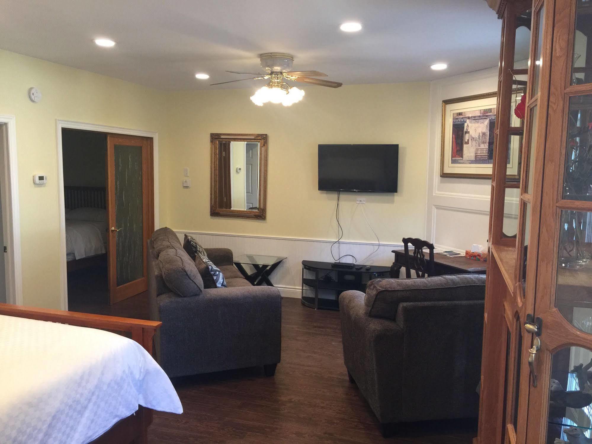 Grey Rose Suites Hanover Εξωτερικό φωτογραφία
