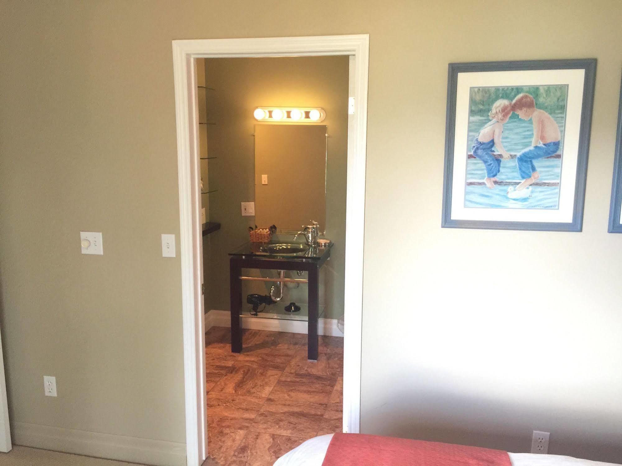Grey Rose Suites Hanover Εξωτερικό φωτογραφία